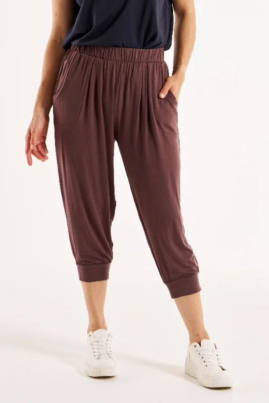 Women's Leather - Look Tight Trousers with Zipper Details in Dark Gray for an Urban StyleBetty Basics Tokyo Pant Nutmeg Women's Leather - Look Tight Trousers with Zipper Details in Dark Gray for an Urban StyleBetty Basics Tokyo Pant Nutmeg