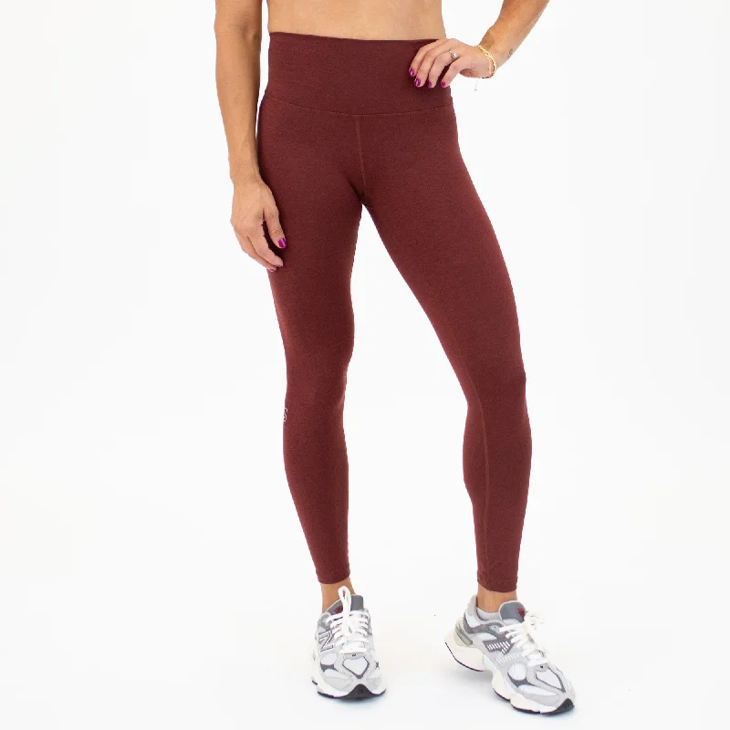 Women's Velvet Tight Trousers in Burgundy for a Luxurious and Elegant AppearanceEl Toro Legging 25" - High Rise Women's Velvet Tight Trousers in Burgundy for a Luxurious and Elegant AppearanceEl Toro Legging 25" - High Rise