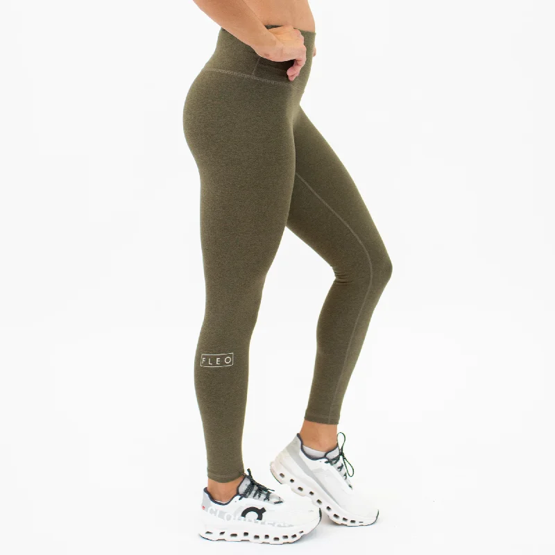 Women's Tight Trousers with Mesh Panels in Black for a Sexy and Modern AppearanceEl Toro Legging 25" - High Rise Women's Tight Trousers with Mesh Panels in Black for a Sexy and Modern AppearanceEl Toro Legging 25" - High Rise
