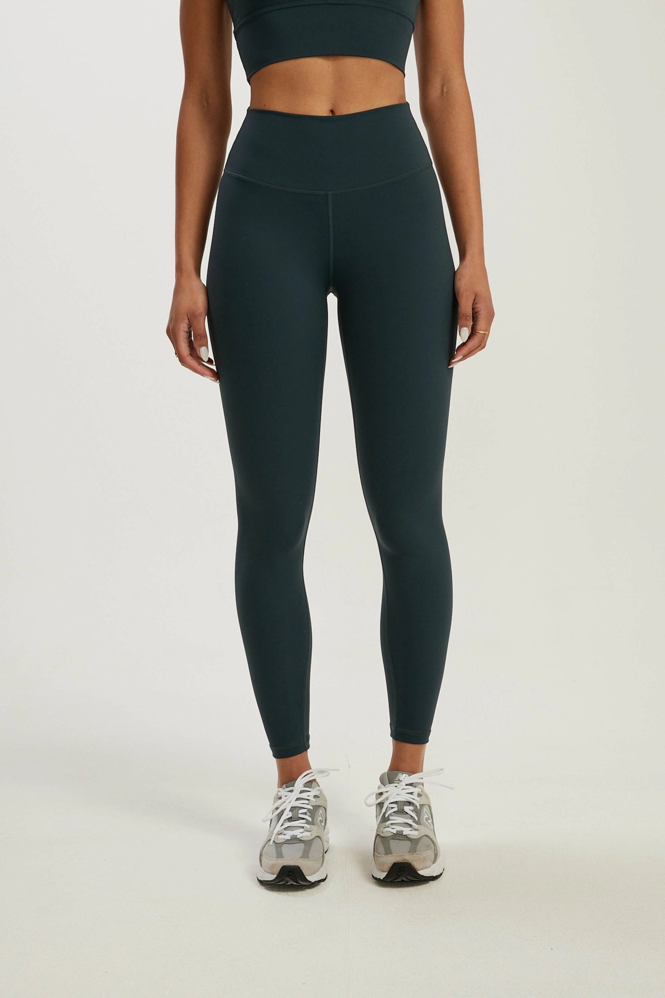 Women's Seamless Compression Tight Trousers in Gray for Fitness and Yoga SessionsFenixLite 7/8 Legging Women's Seamless Compression Tight Trousers in Gray for Fitness and Yoga SessionsFenixLite 7/8 Legging