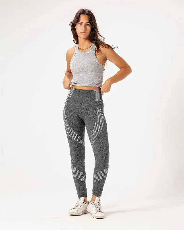 Women's High - Waisted Tight Trousers with Side Slits in Beige for a Trendy LookGrey Leggings Women's High - Waisted Tight Trousers with Side Slits in Beige for a Trendy LookGrey Leggings