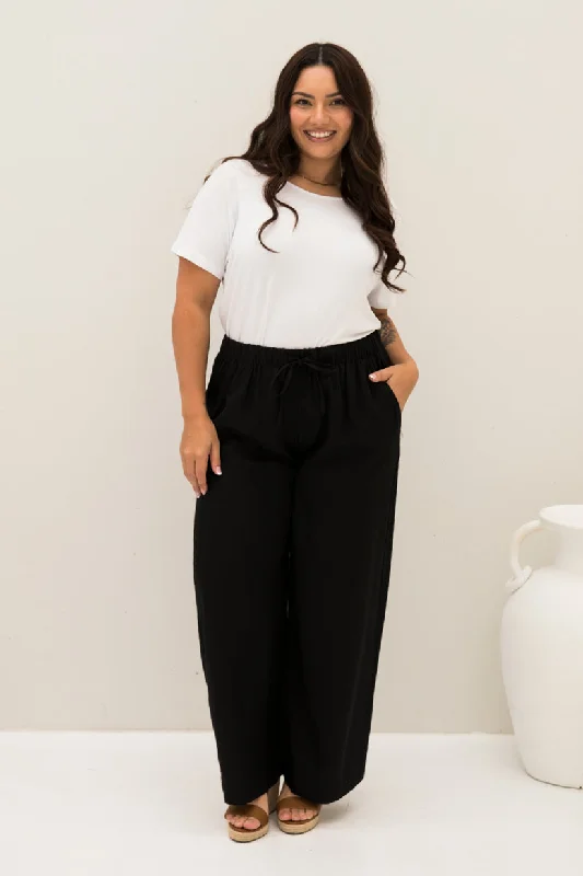 Women's Tight Trousers with Elastic Waistband in Black for Easy and Comfortable WearPQ Collection Samara Pant Black Women's Tight Trousers with Elastic Waistband in Black for Easy and Comfortable WearPQ Collection Samara Pant Black