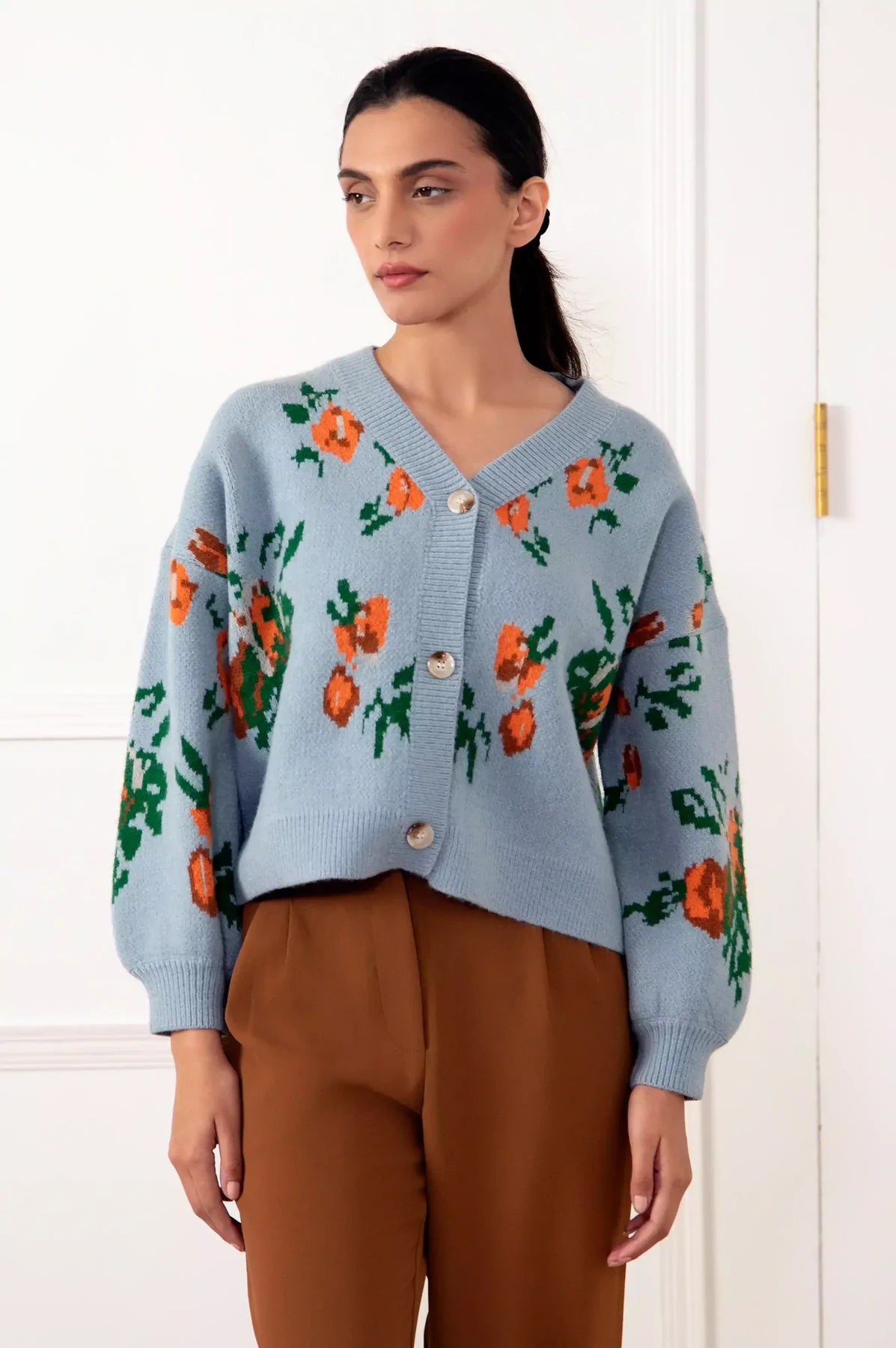 boyfriend style women cardigan for a relaxed fitCALLA CARDIGAN