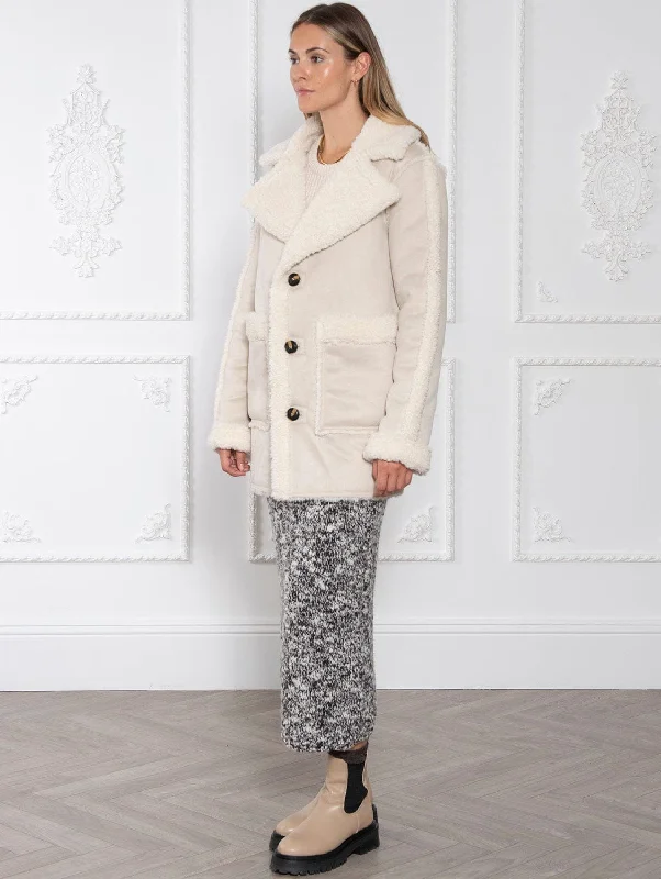 Women's long - sleeve wool coats in a houndstooth pattern for a classic charmWeekend Doris Recycled Vegan Shearling Coat | Natural Stone Women's long - sleeve wool coats in a houndstooth pattern for a classic charmWeekend Doris Recycled Vegan Shearling Coat | Natural Stone