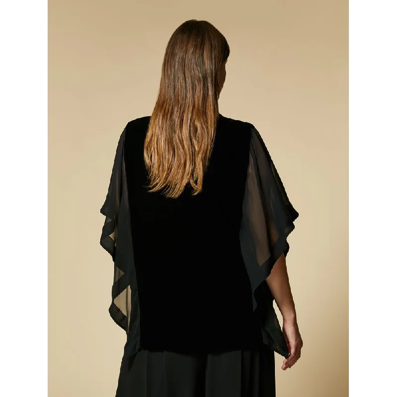 Oversized women's wool coats in a monochromatic look for a trendy outfitFATALE