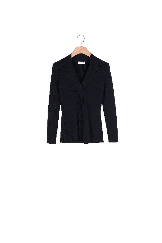 oversized women cardigan for a trendy and cozy lookPull twisté en maille