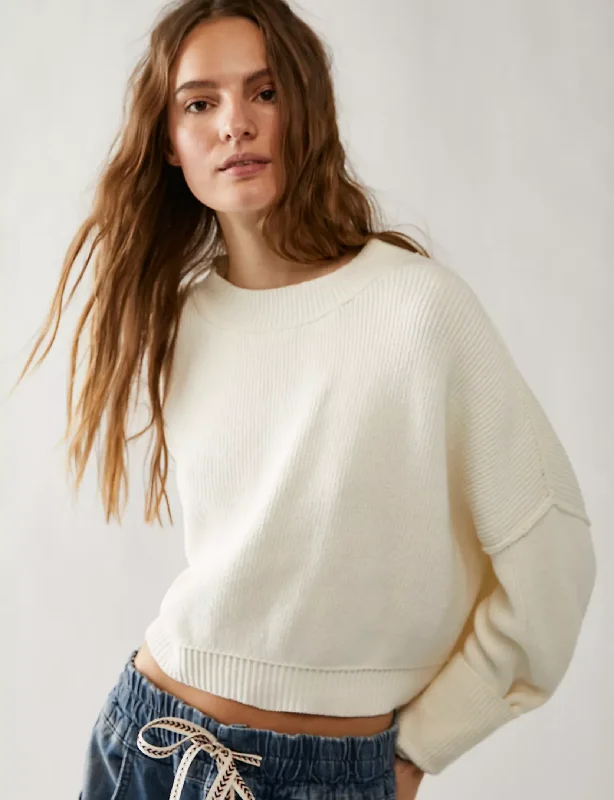 cable knit women cardigan with intricate patternsEasy Street Crop Pullover, Moon Glow cable knit women cardigan with intricate patternsEasy Street Crop Pullover, Moon Glow