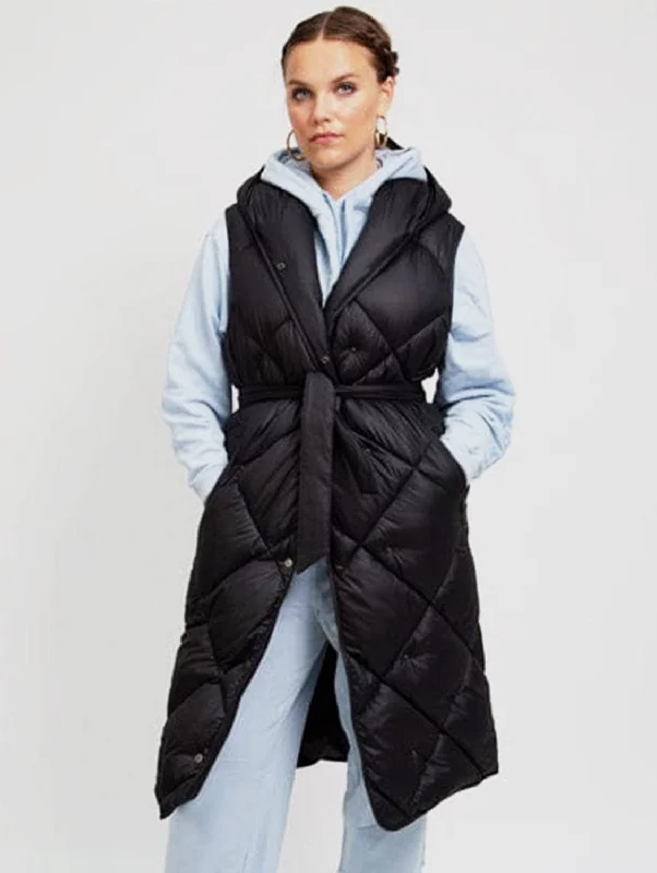 Quilted down women's coats with removable hoods for outdoor activitiesPenzance Recycled Long Sleeveless Puffer Jacket | Black Quilted down women's coats with removable hoods for outdoor activitiesPenzance Recycled Long Sleeveless Puffer Jacket | Black