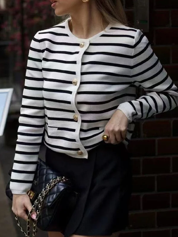 oversized women cardigan for a trendy and cozy lookStriped Button Down Long Sleeve Cardigan oversized women cardigan for a trendy and cozy lookStriped Button Down Long Sleeve Cardigan