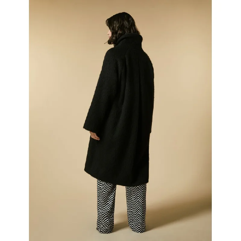 Checkered women's wool coats in a classic pattern for a timeless styleTENERO