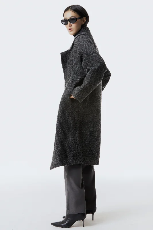 Checkered women's wool coats in a classic pattern for a timeless styleSHELLY