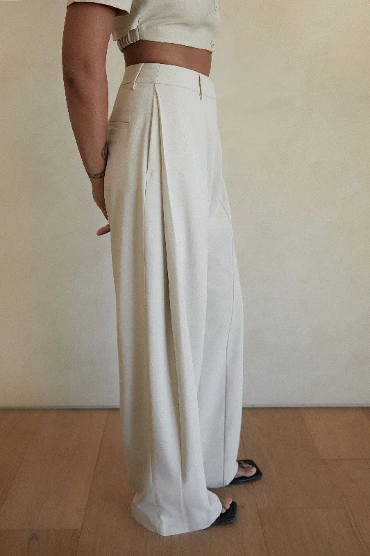 plus size women cardigan for comfortable layeringWIDE LEG FLOWY PANT