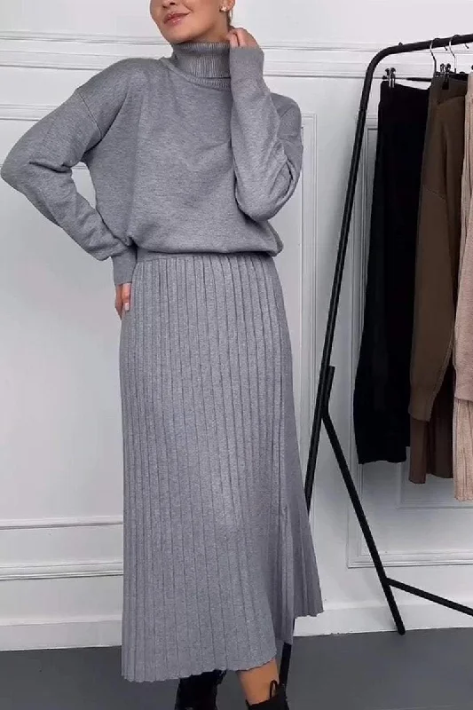 Mock - neck merino wool sweater skirtsWomen's casual solid color knitted sweater skirt suit Mock - neck merino wool sweater skirtsWomen's casual solid color knitted sweater skirt suit