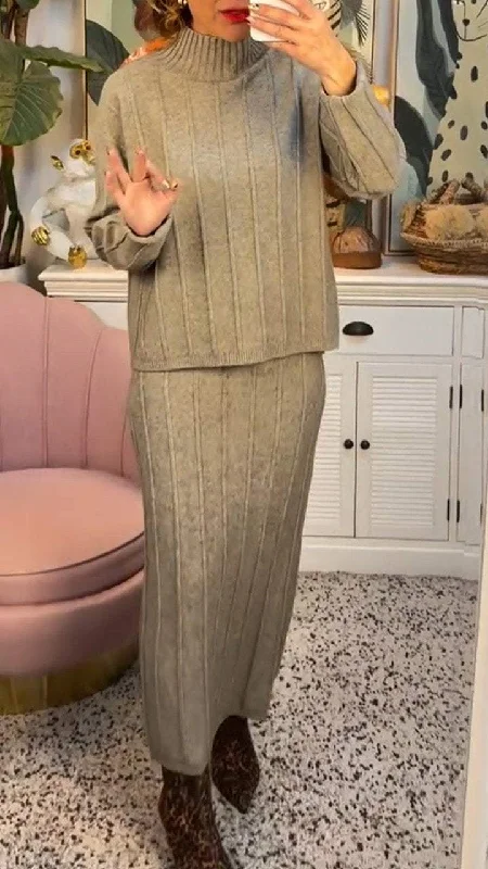 Ombre - dyed alpaca sweater skirtsWomen's Turtleneck Long-sleeved Knitted Sweater Skirt Two-piece Set Ombre - dyed alpaca sweater skirtsWomen's Turtleneck Long-sleeved Knitted Sweater Skirt Two-piece Set