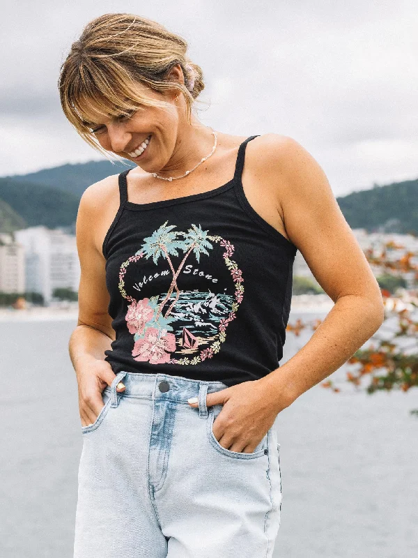 Women's cropped down jackets in bold colors for a sporty and fashionable winter outfit1991 Strappy Tank - Black Women's cropped down jackets in bold colors for a sporty and fashionable winter outfit1991 Strappy Tank - Black