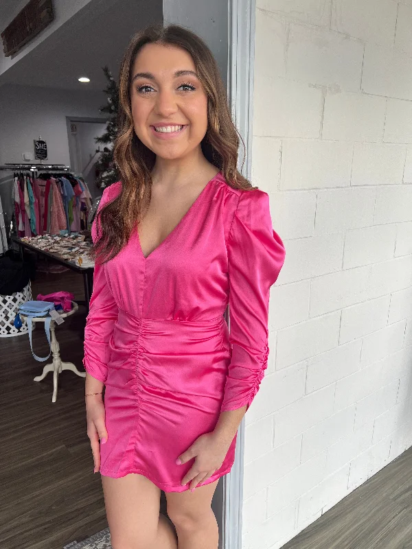 Long - Sleeve Women Dress in Velvet for a Luxurious Winter LookBarbie dream dress