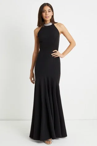 Shift Women Dress with a Simple and Classic Design for Everyday WearBlack Embellished Halterneck Maxi Dress Shift Women Dress with a Simple and Classic Design for Everyday WearBlack Embellished Halterneck Maxi Dress
