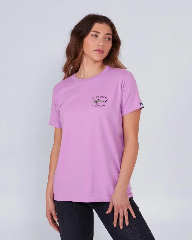 Women's bomber jackets with floral embroidery for a feminine and unique designBruce Boyfriend S/S Tee - Orchid Women's bomber jackets with floral embroidery for a feminine and unique designBruce Boyfriend S/S Tee - Orchid