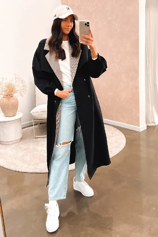 Women's cropped leather jackets with silver zippers for a punk - inspired outfitCharlotte Trench Black Women's cropped leather jackets with silver zippers for a punk - inspired outfitCharlotte Trench Black