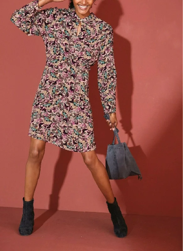 Pleated Women Dress with a Timeless and Elegant TextureFloral Print Skater Dress