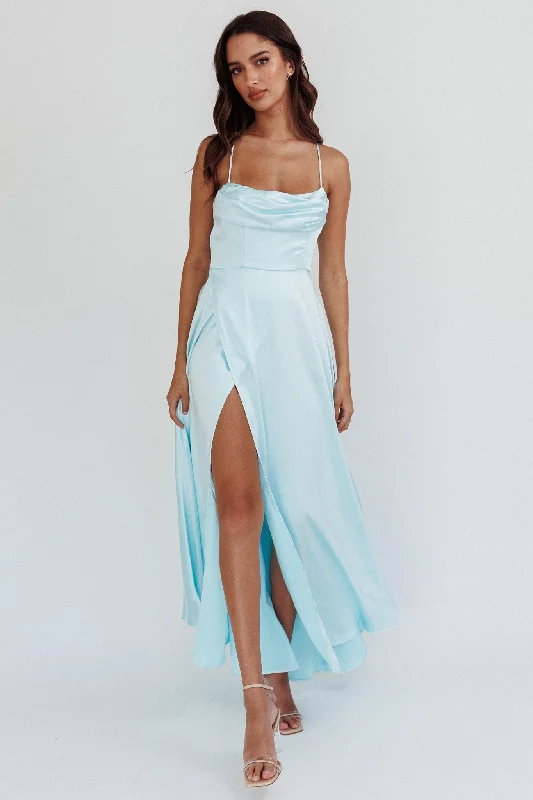 Mini Women Dress with a Short Hem for a Young and Trendy StyleInner Light Gathered Bust Split Maxi Dress Mint Mini Women Dress with a Short Hem for a Young and Trendy StyleInner Light Gathered Bust Split Maxi Dress Mint
