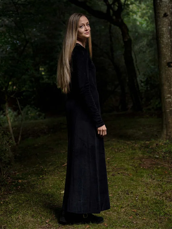 Women jumpsuits with wide - leg pants for a trendy and comfortable fitOrganic Vegan Velour Dress | Jey Black Women jumpsuits with wide - leg pants for a trendy and comfortable fitOrganic Vegan Velour Dress | Jey Black