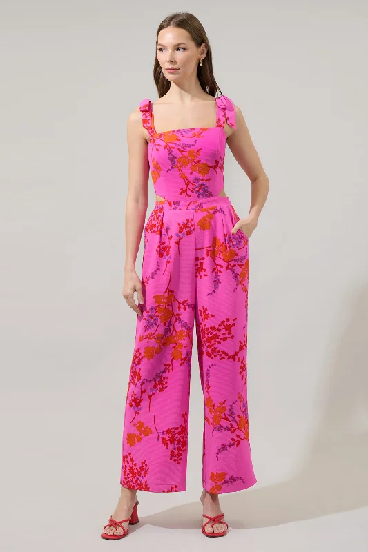 Women jumpsuits with a keyhole back for a unique detailSeiko Floral Harley Cutout Jumpsuit Women jumpsuits with a keyhole back for a unique detailSeiko Floral Harley Cutout Jumpsuit