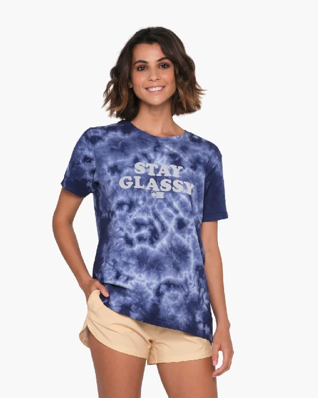 Women's denim jackets with distressed details for a casual and edgy lookStay Glassy Boyfriend S/S Tee - Navy Tie Dye Women's denim jackets with distressed details for a casual and edgy lookStay Glassy Boyfriend S/S Tee - Navy Tie Dye