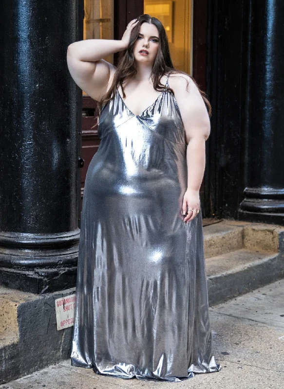 Midi dresses with geometric cutouts for a contemporary and edgy lookCicely Liquid Metallic Maxi Slip Dress Midi dresses with geometric cutouts for a contemporary and edgy lookCicely Liquid Metallic Maxi Slip Dress