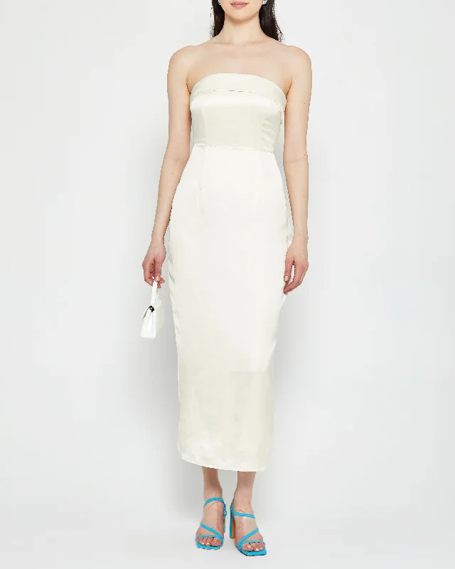 Midi dresses with belted waists to accentuate the figureLia Dress