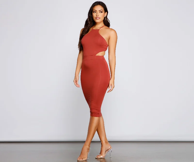 Midi dresses with tiered skirts for a bohemian festival lookSleek Trendsetter Lace Up Midi Dress Midi dresses with tiered skirts for a bohemian festival lookSleek Trendsetter Lace Up Midi Dress
