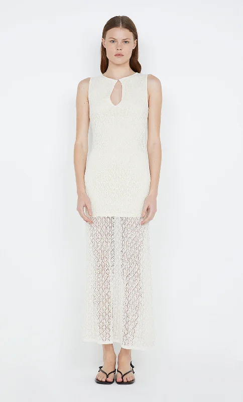 Maxi dresses with thin spaghetti straps for a delicate and feminine feelAURORA KEYHOLE DRESS - IVORY Maxi dresses with thin spaghetti straps for a delicate and feminine feelAURORA KEYHOLE DRESS - IVORY