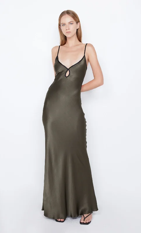 Maxi dresses with a belted empire waist for a more defined and flattering silhouetteCEDAR CITY MAXI DRESS - DARK WILLOW/BLACK Maxi dresses with a belted empire waist for a more defined and flattering silhouetteCEDAR CITY MAXI DRESS - DARK WILLOW/BLACK
