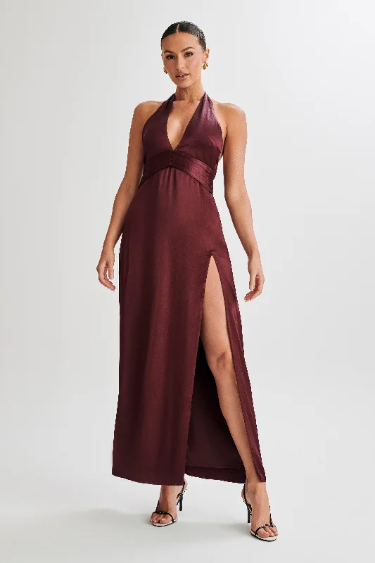 Maxi dresses with bow accents at the waist for a sweet appearanceMilana Halter Maxi Dress - Plum Maxi dresses with bow accents at the waist for a sweet appearanceMilana Halter Maxi Dress - Plum