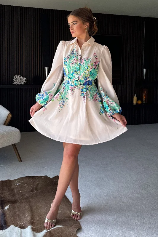 Mini dresses with cut - out details for a trendy lookHolland Boarder Print Collar Mini Dress Green Mini dresses with cut - out details for a trendy lookHolland Boarder Print Collar Mini Dress Green