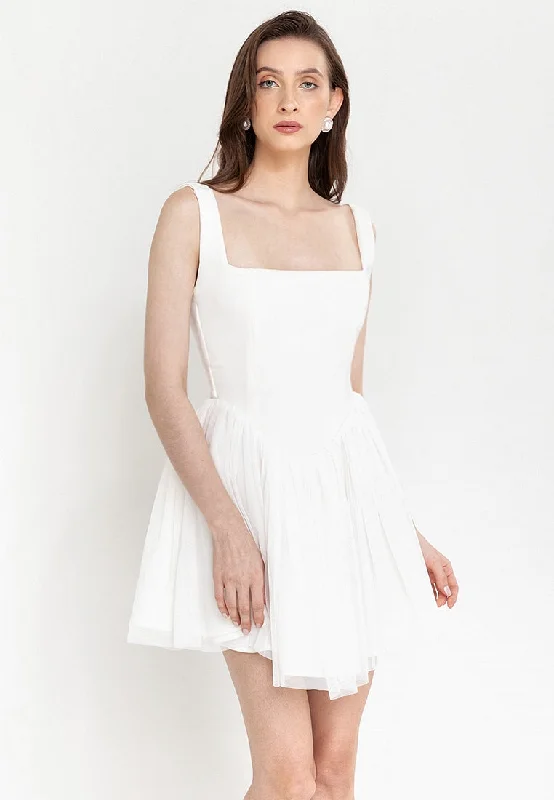 Polyester mini dresses for easy careKleir