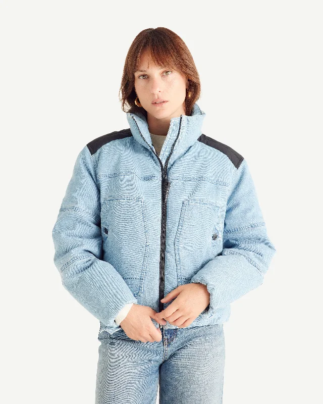 down coat for winter tourists in cold destinationsAero WNM JOTT x DENHAM puffer-style denim down jacket down coat for winter tourists in cold destinationsAero WNM JOTT x DENHAM puffer-style denim down jacket