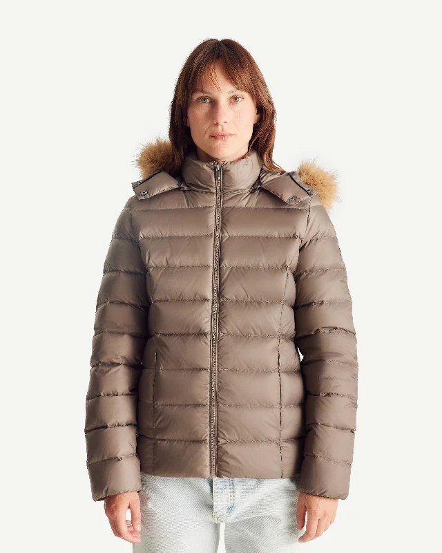 down coat for winter golfers​Luxe Extreme Cold hooded down jacket Taupe