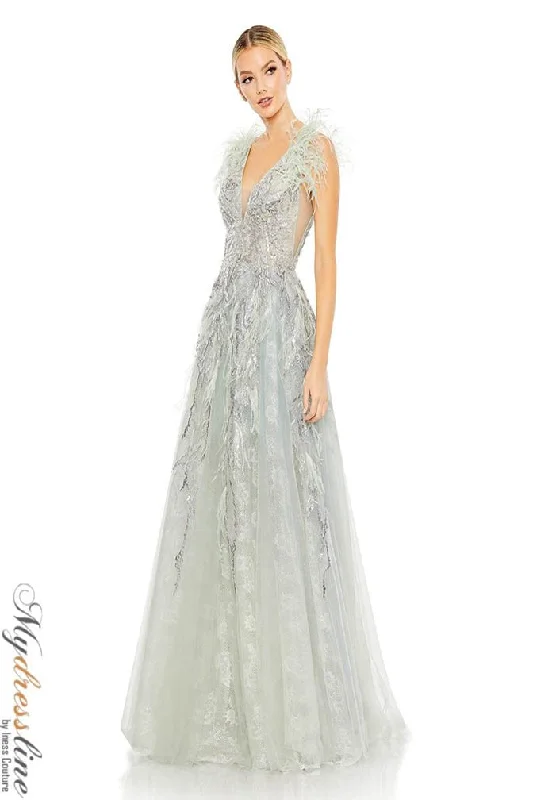 Prom dresses with metallic - colored fabrics and beaded embroidery for a glamorous promMac Duggal 20259 Prom dresses with metallic - colored fabrics and beaded embroidery for a glamorous promMac Duggal 20259