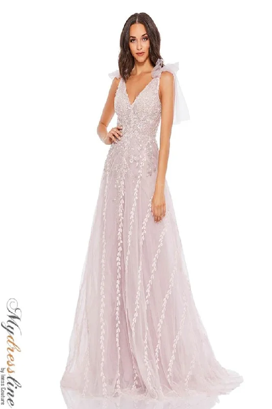 Mermaid - cut formal dresses in satin for a glamorous prom nightMac Duggal 20313