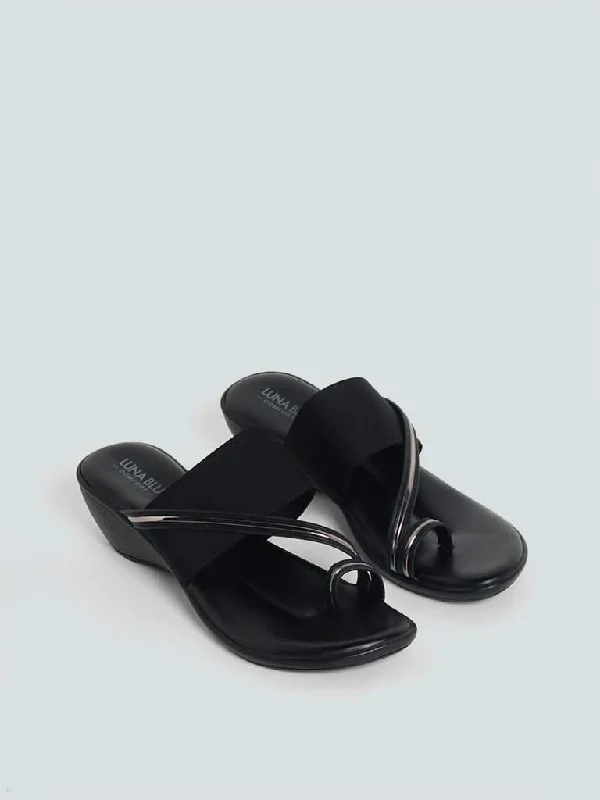 High - Waisted Women Shorts for a Retro and Flattering LookLUNA BLU Thumb Strap Lycra Black Wedge Sandals High - Waisted Women Shorts for a Retro and Flattering LookLUNA BLU Thumb Strap Lycra Black Wedge Sandals