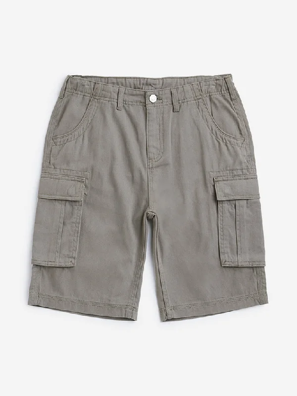 Patterned Geometric Women Shorts for a Modern AppealY&F Kids Olive Mid Rise Cargo Shorts Patterned Geometric Women Shorts for a Modern AppealY&F Kids Olive Mid Rise Cargo Shorts